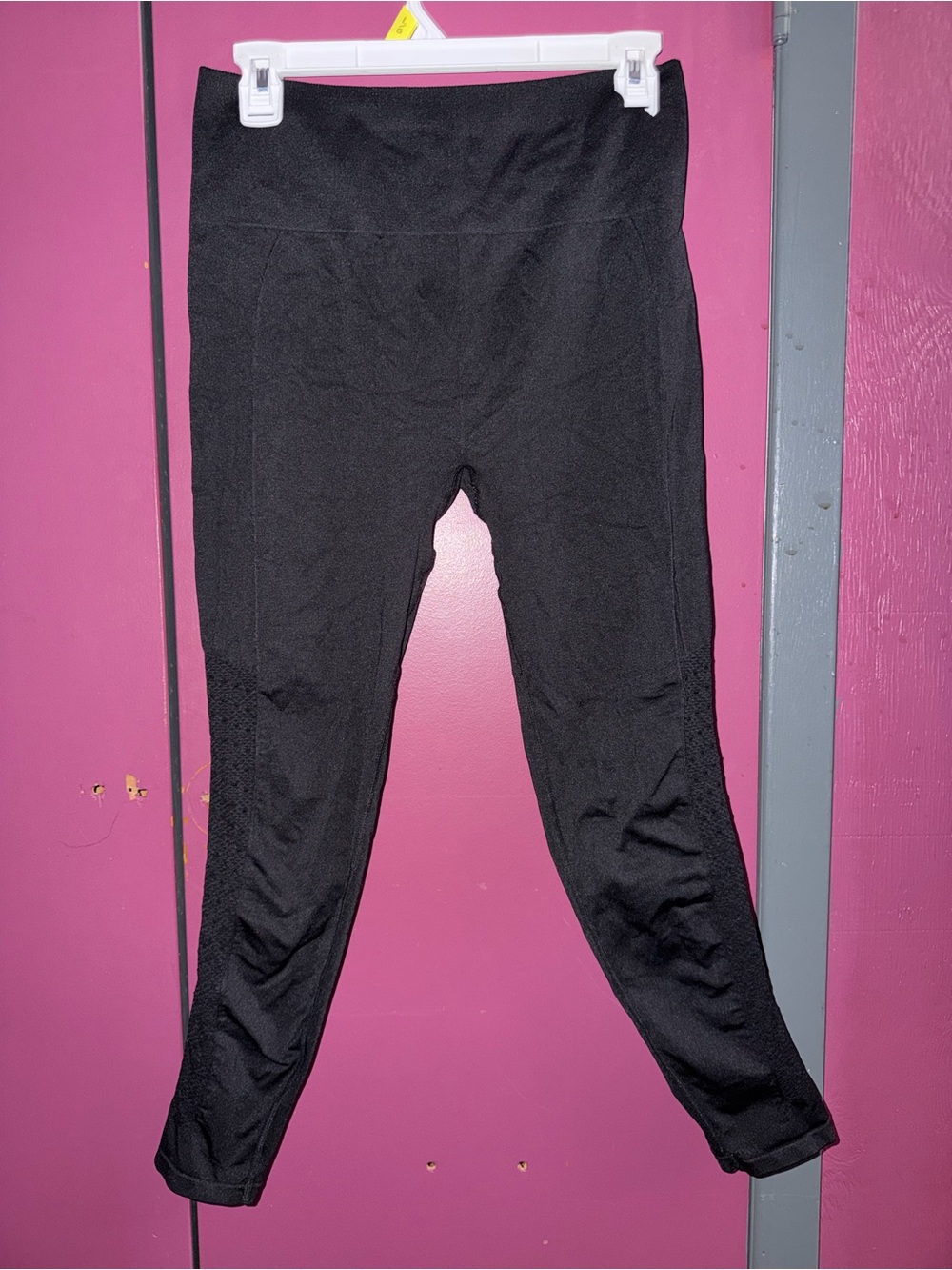 Women’s Fabletics Leggings